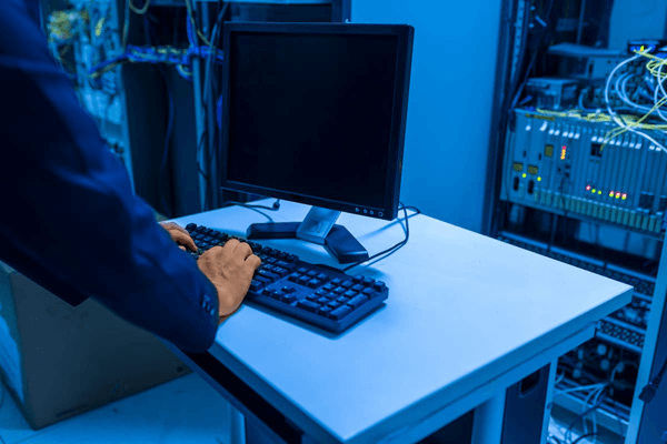 Zero Trust Network Access (ZTNA) Guide for Enterprise IT — NetDaemons